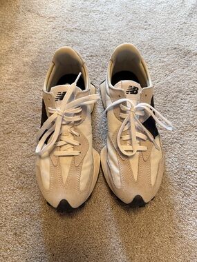 New Balance 327